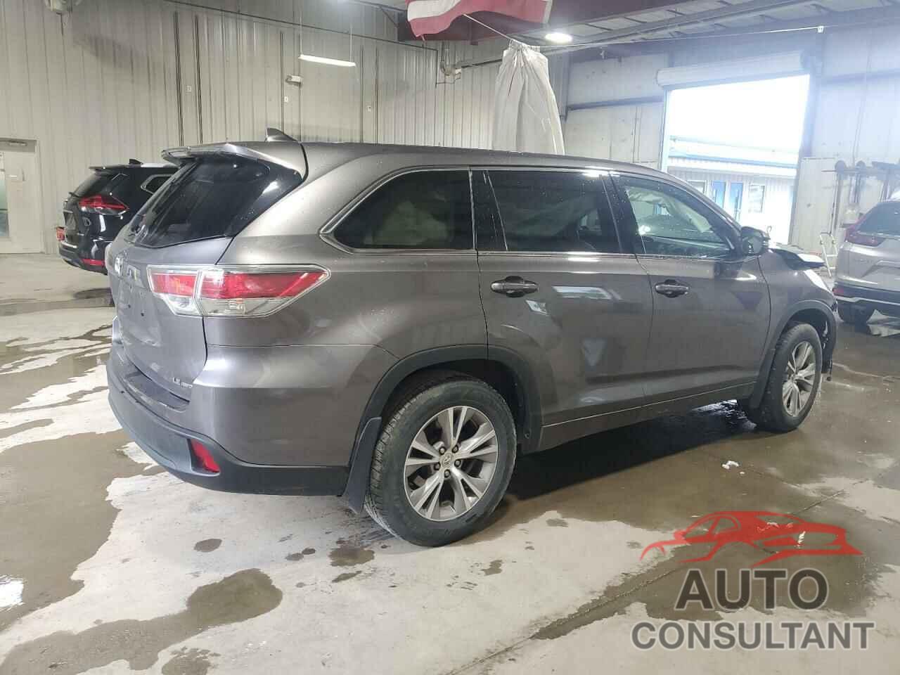 TOYOTA HIGHLANDER 2015 - 5TDBKRFH5FS182367