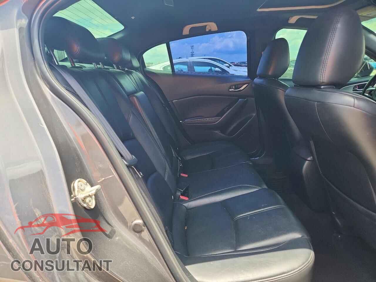MAZDA 3 2017 - 3MZBN1V74HM123182