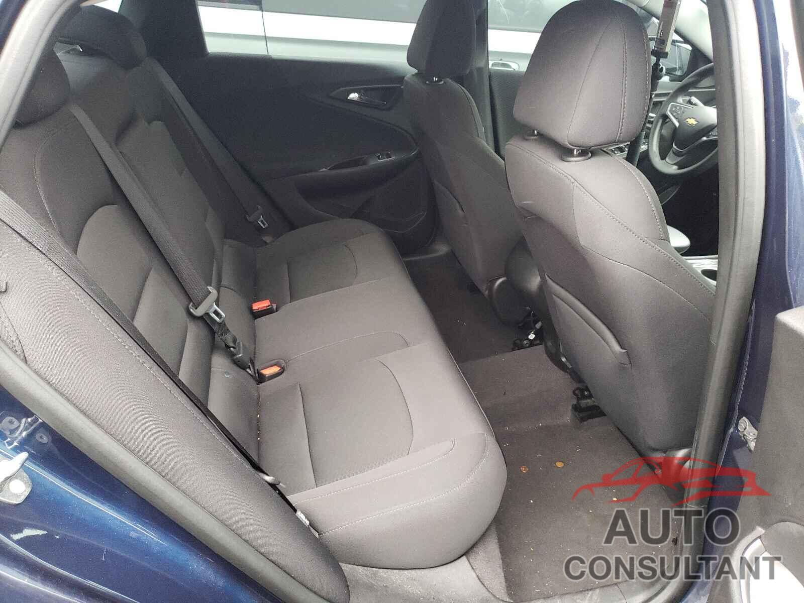 CHEVROLET MALIBU 2017 - 1G1ZB5ST0HF278274