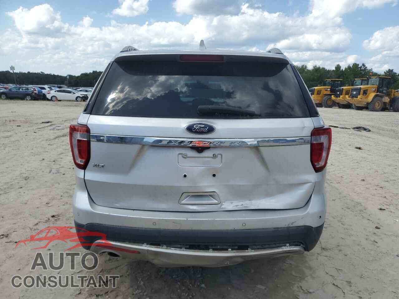 FORD EXPLORER 2017 - 1FM5K7D82HGA32147