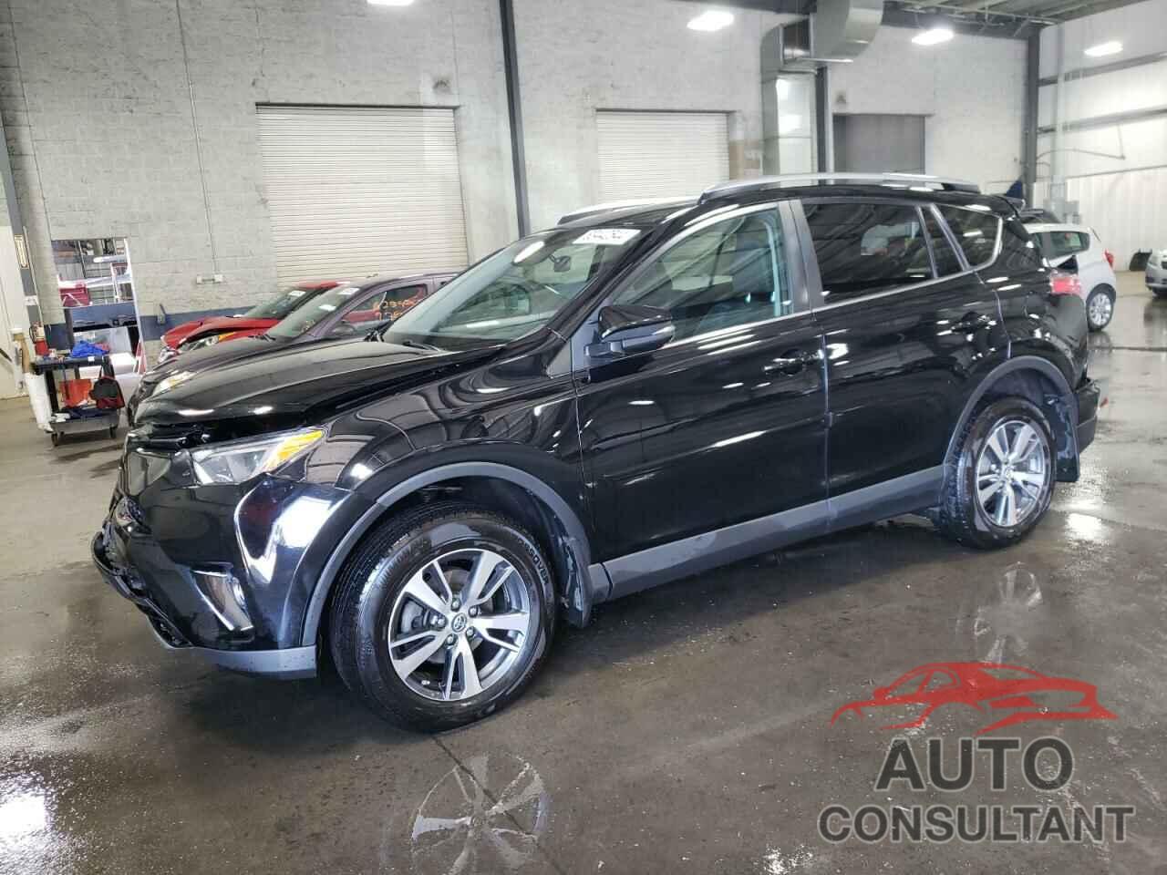 TOYOTA RAV4 2018 - 2T3RFREV1JW762653