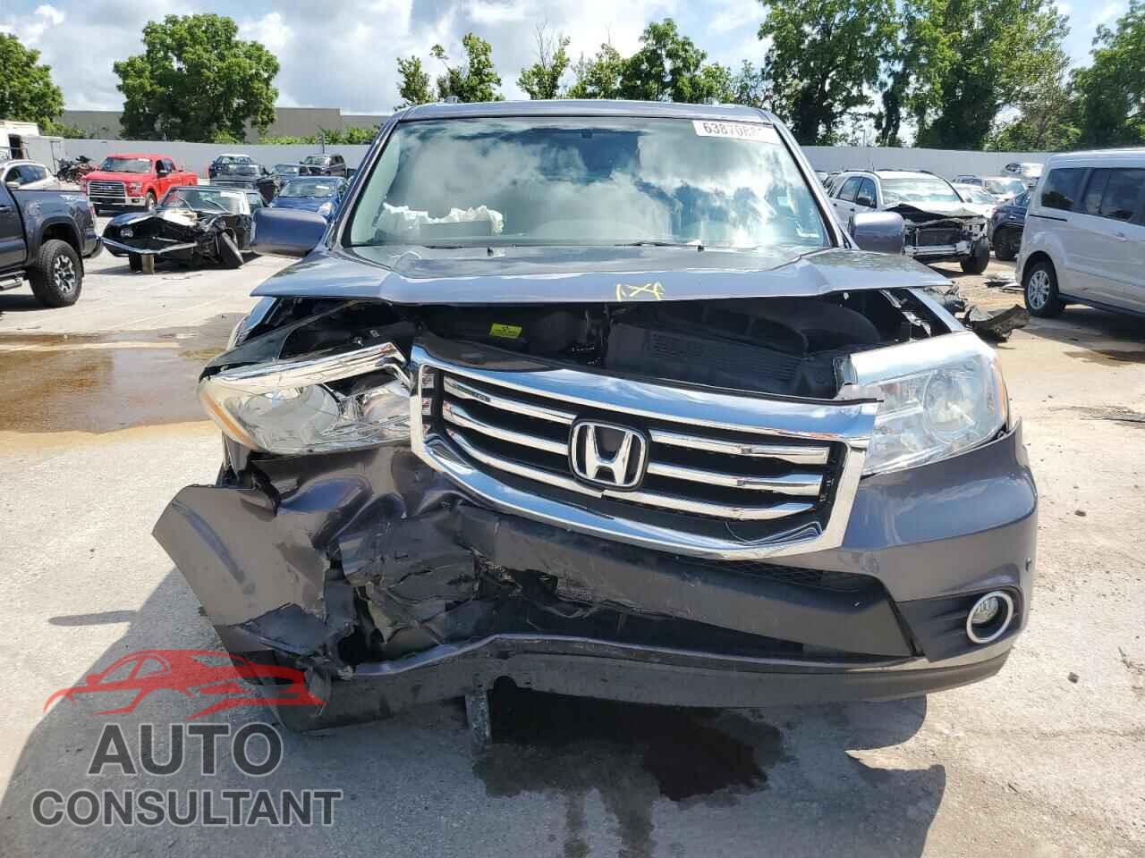 HONDA PILOT 2015 - 5FNYF4H90FB070040