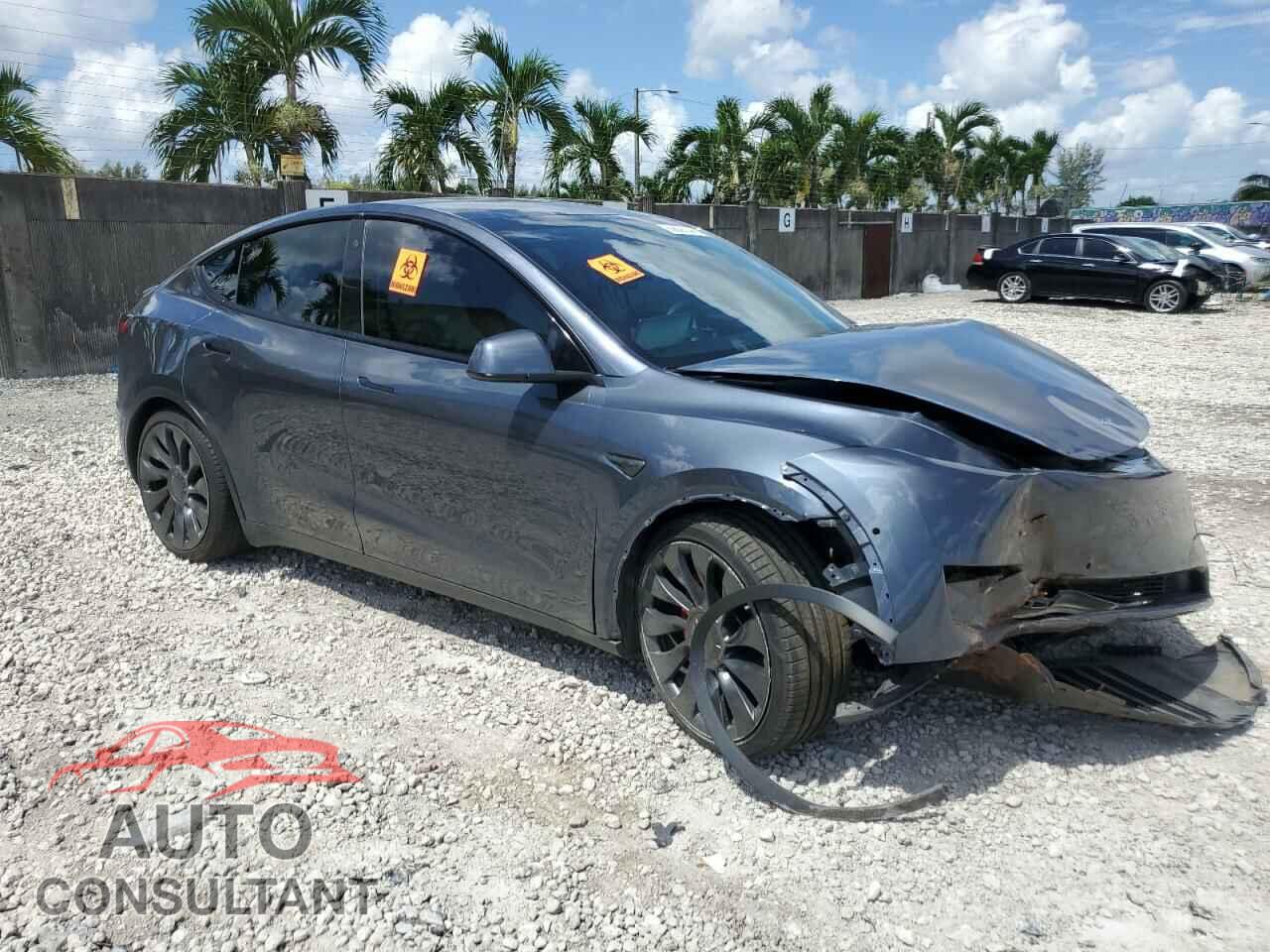 TESLA MODEL Y 2020 - 5YJYGDEF8LF021154