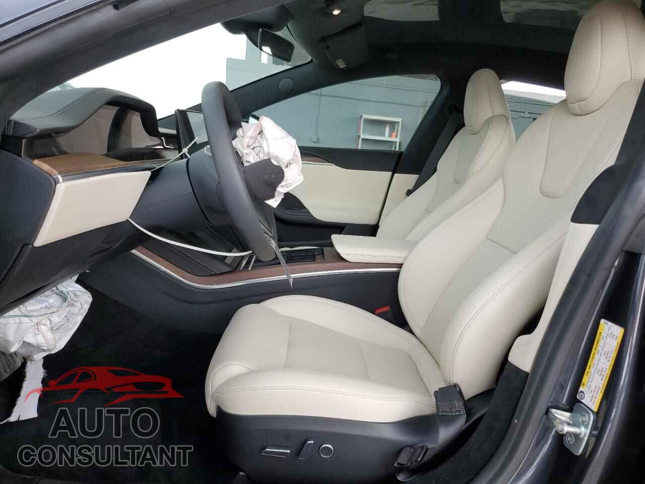 TESLA MODEL S 2024 - 5YJSA1E57RF533784