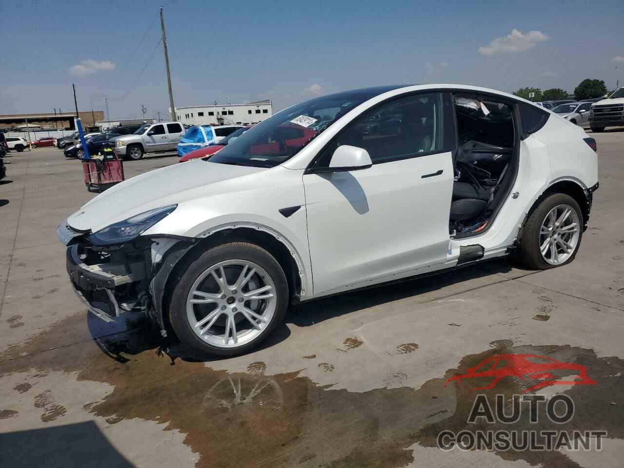 TESLA MODEL Y 2023 - 7SAYGDEE2PA059556