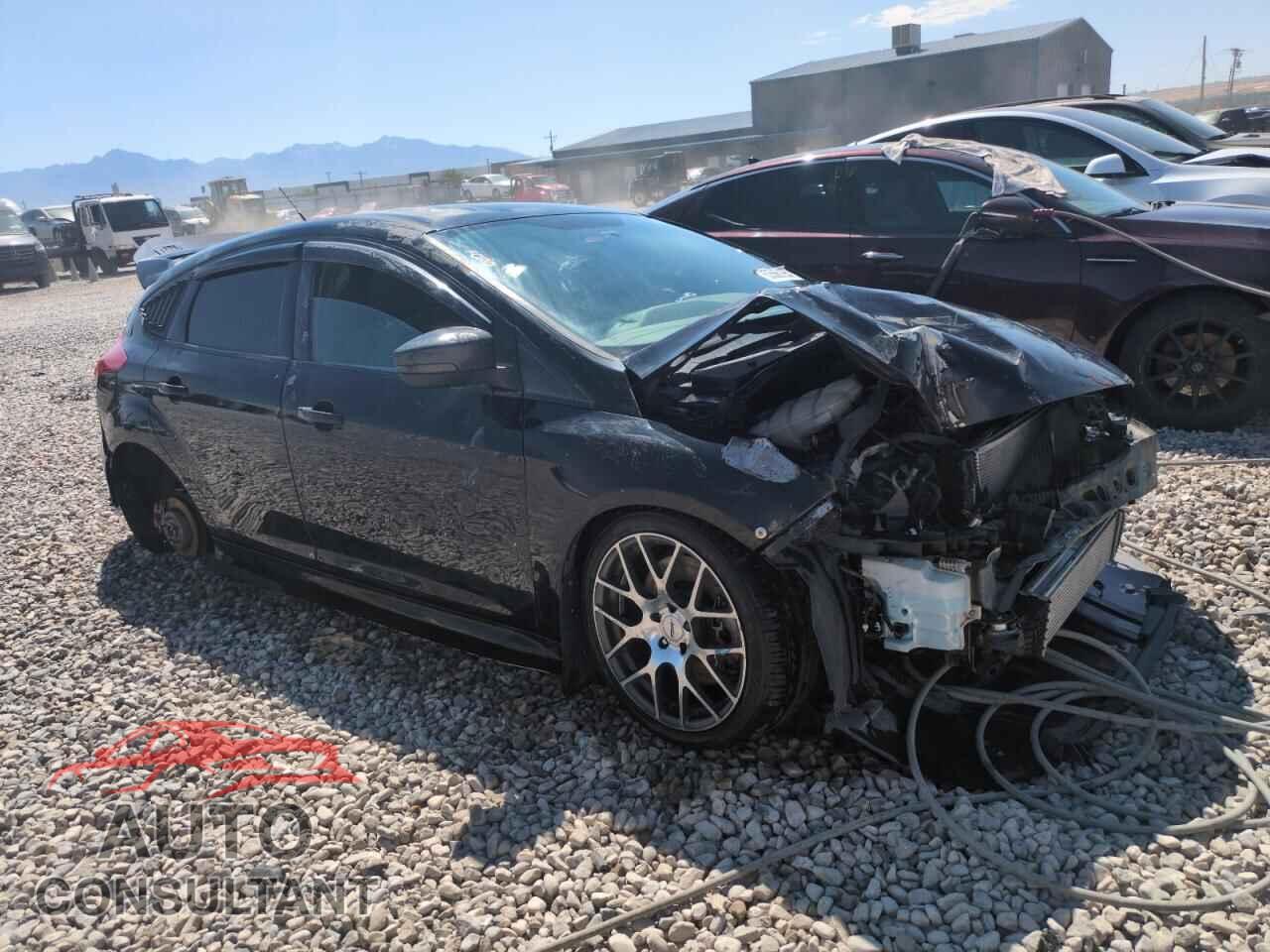 FORD FOCUS 2016 - 1FADP3L97GL221635