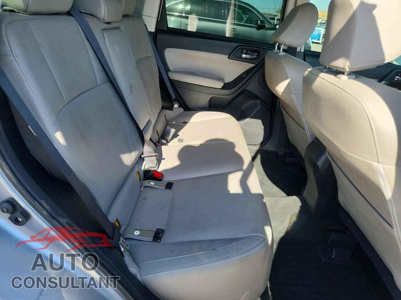 SUBARU FORESTER 2017 - JF2SJARC1HH803374