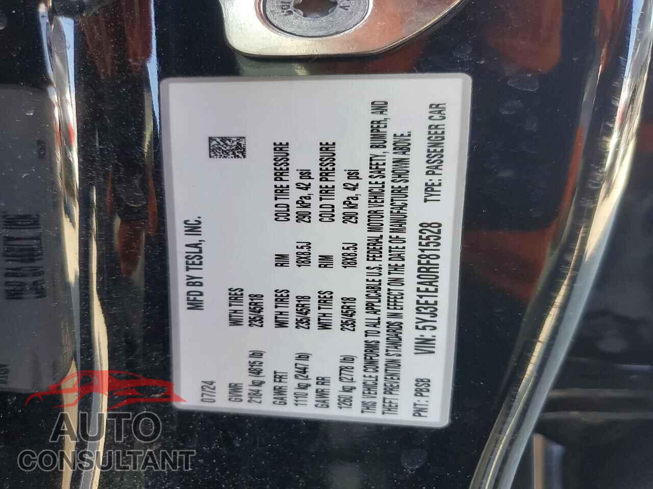 TESLA MODEL 3 2024 - 5YJ3E1EA0RF815528