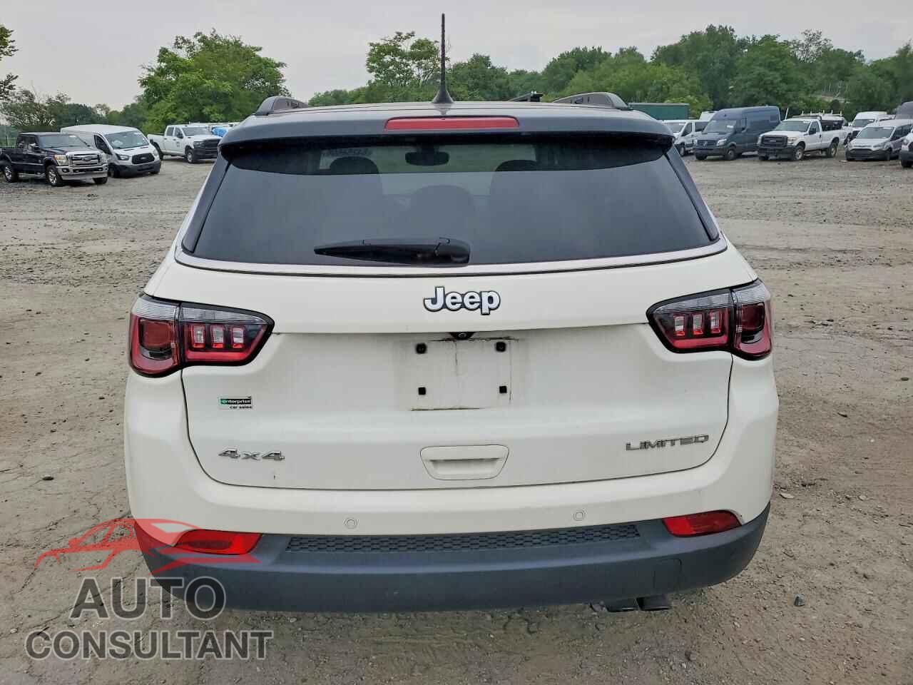 JEEP COMPASS 2018 - 3C4NJDCB8JT419225