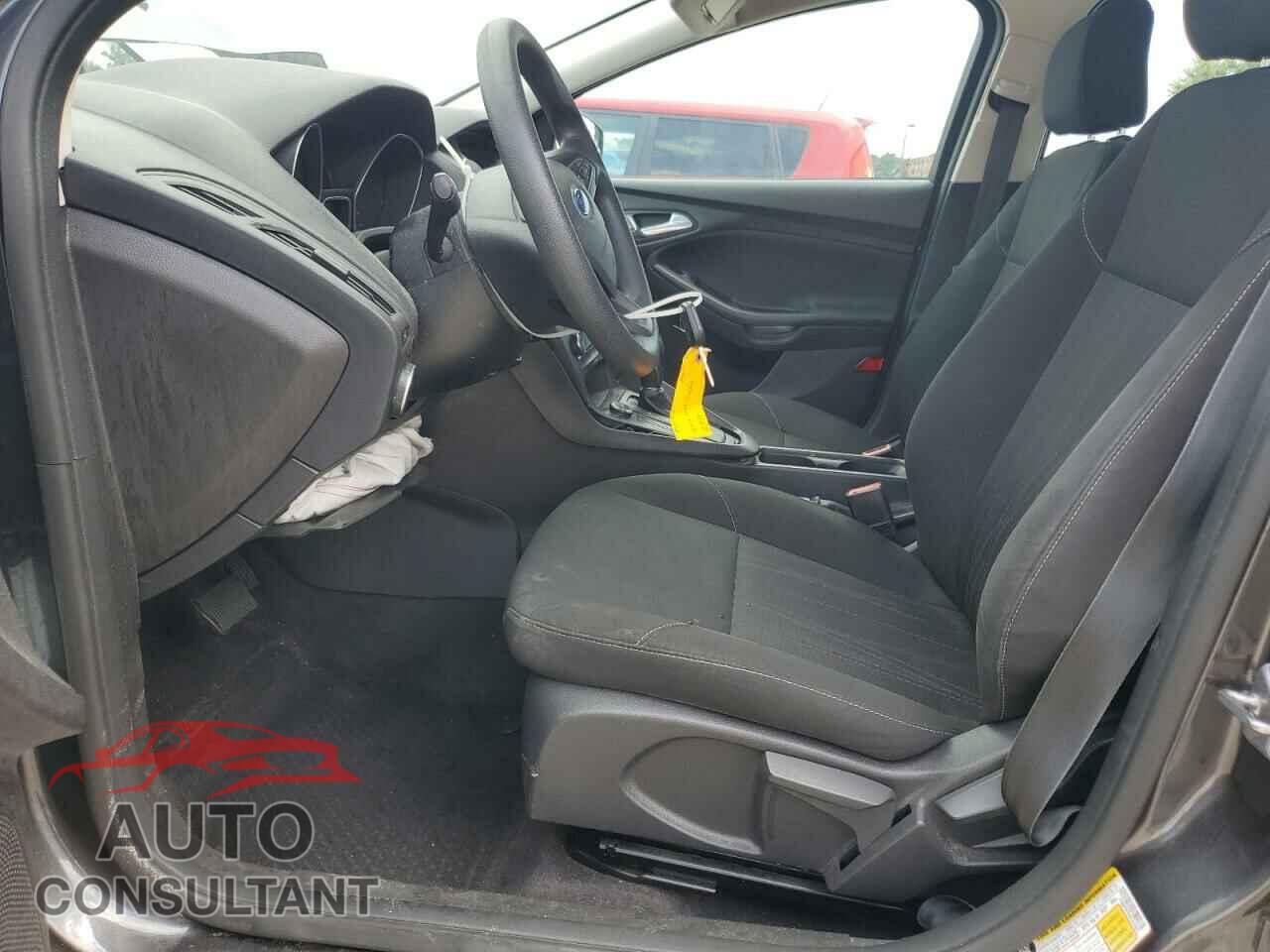 FORD FOCUS 2016 - 1FADP3F24GL318337