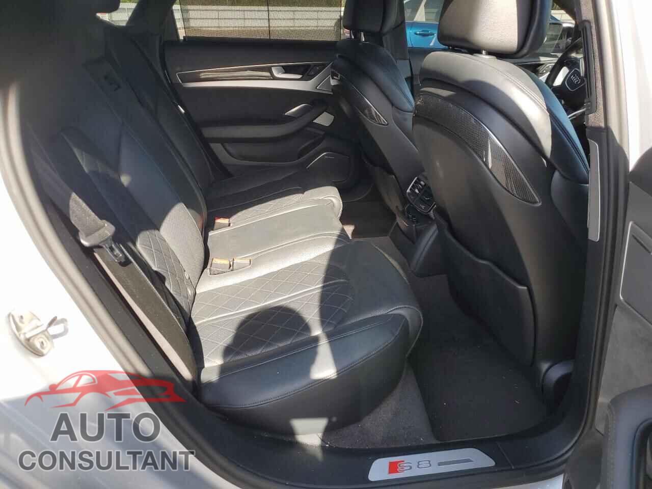 AUDI S8 2014 - WAUD2AFD2EN013688