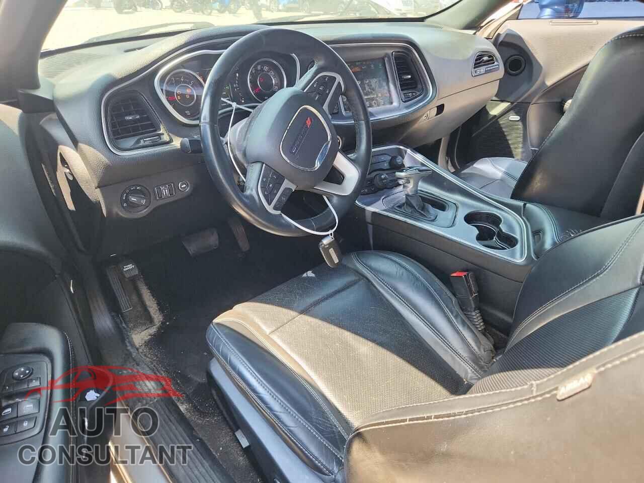 DODGE CHALLENGER 2015 - 2C3CDZBT8FH700676