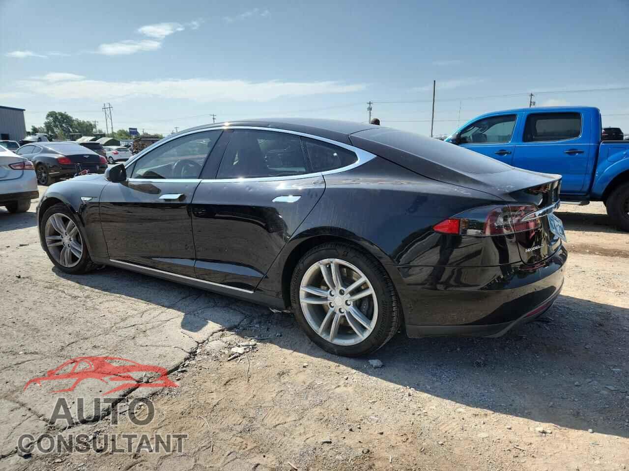 TESLA MODEL S 2015 - 5YJSA1E14FF102828