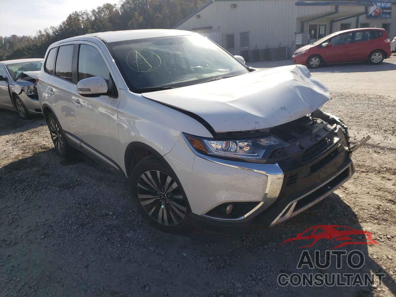 MITSUBISHI OUTLANDER 2019 - JA4AD3A38KZ004129