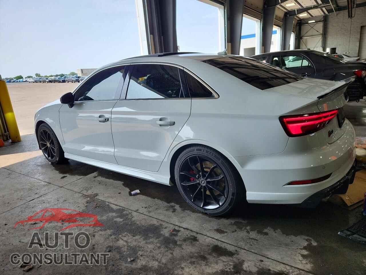 AUDI S3 2018 - WAUB1GFF3J1007737