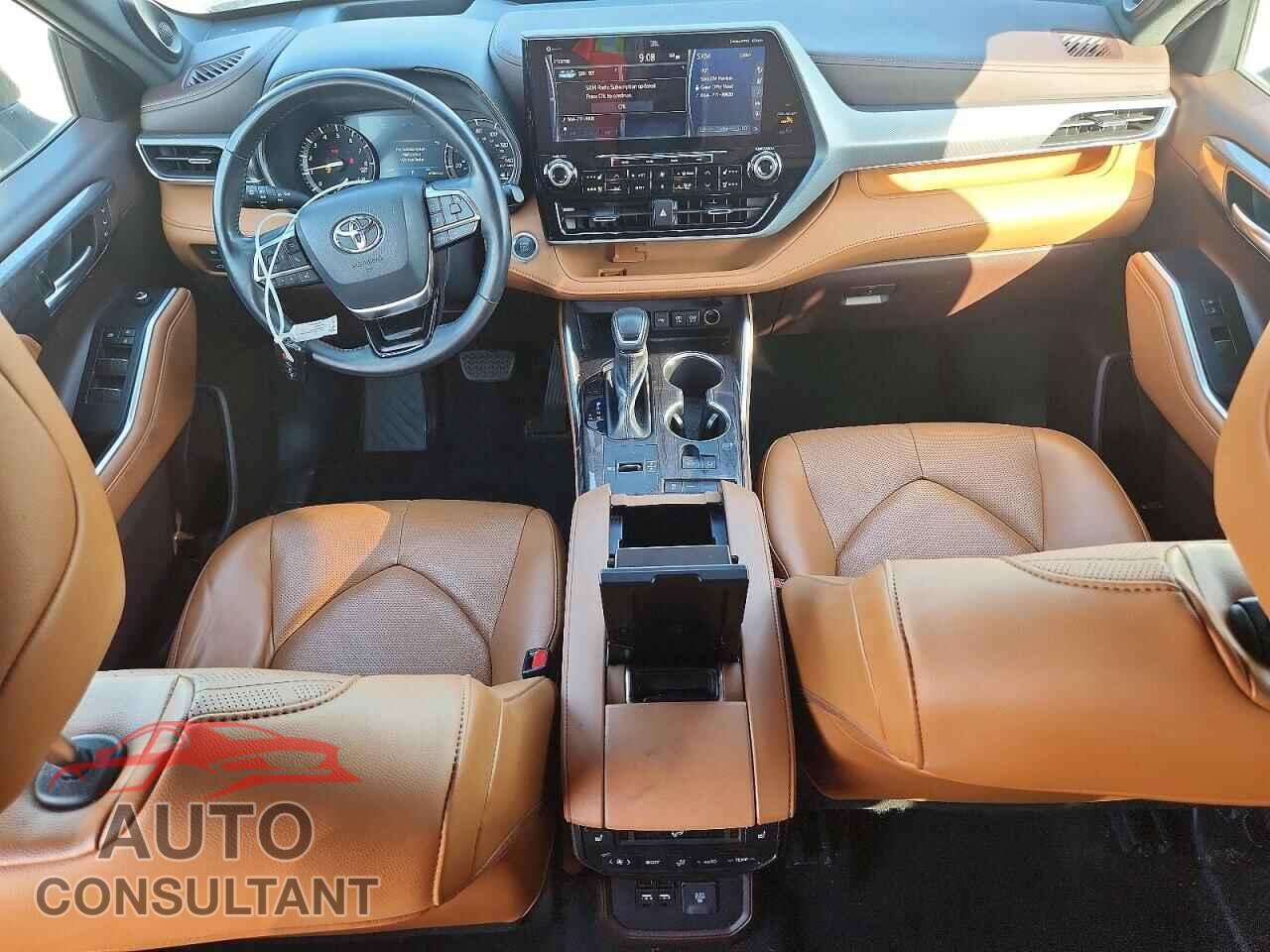 TOYOTA HIGHLANDER 2021 - 5TDFZRAH6MS081470