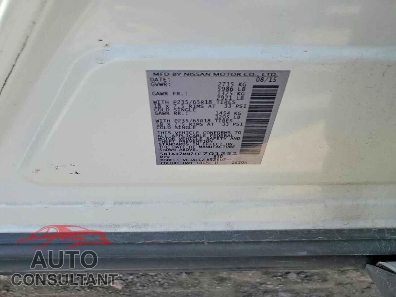 NISSAN PATHFINDER 2015 - 5N1AR2MN2FC701251