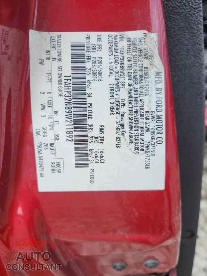 FORD FOCUS 2009 - 1FAHP32N89W211892