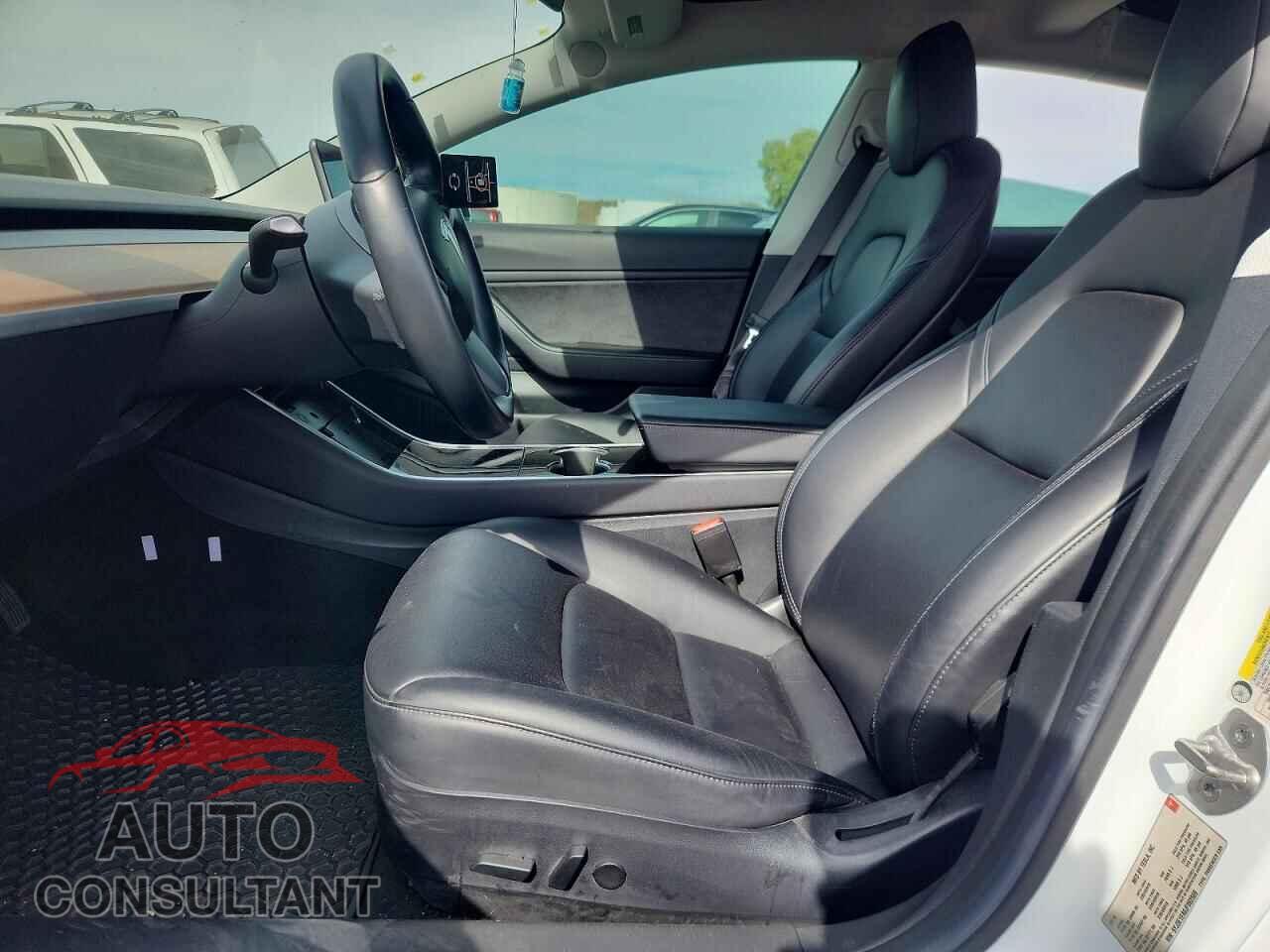 TESLA MODEL 3 2018 - 5YJ3E1EA0JF062569
