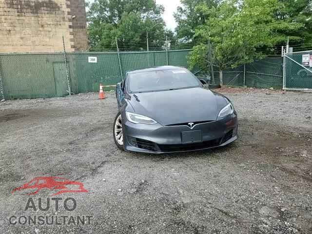 TESLA MODEL S 2017 - 5YJSA1E23HF197300