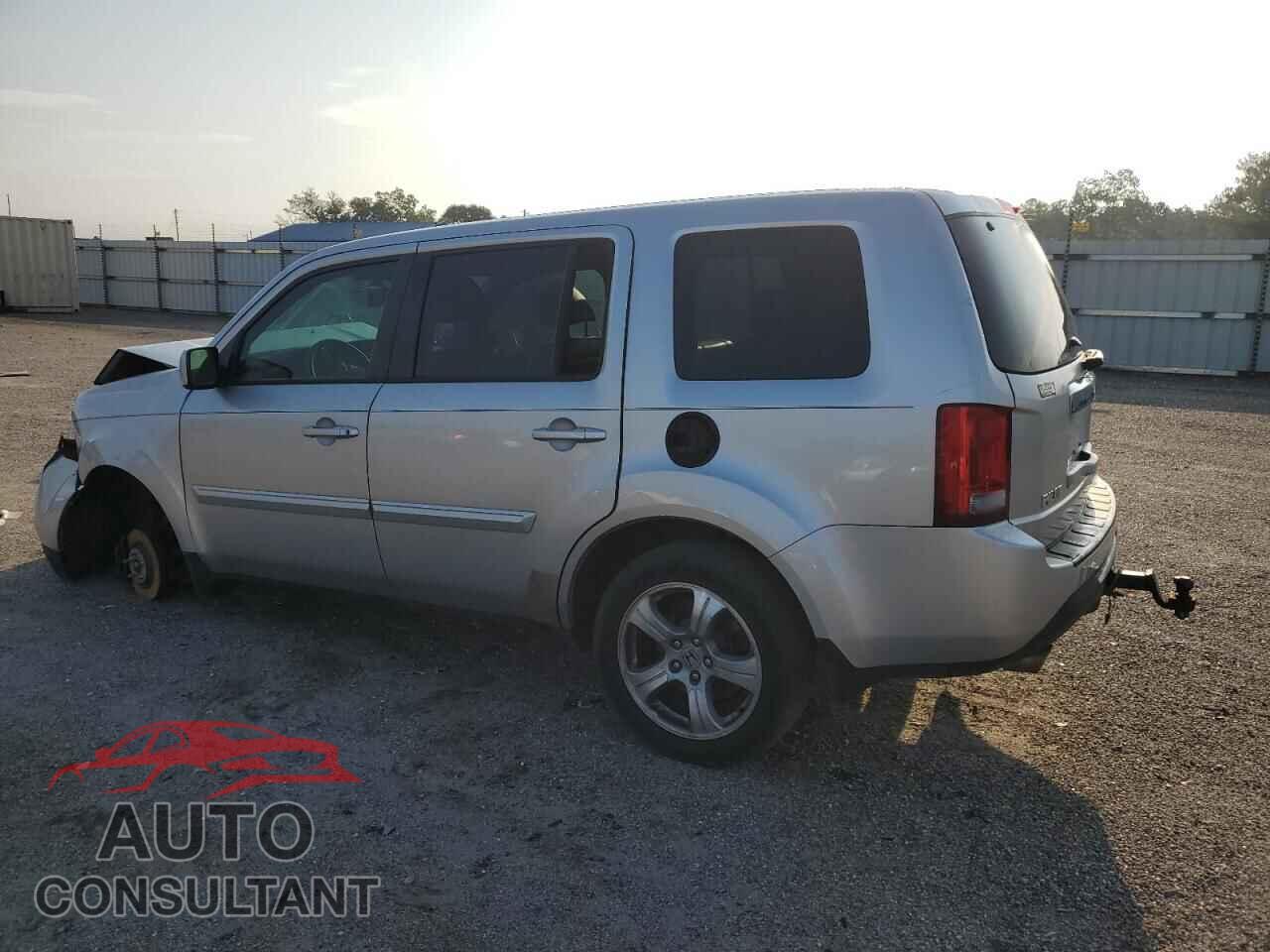 HONDA PILOT 2013 - 5FNYF3H5XDB042038