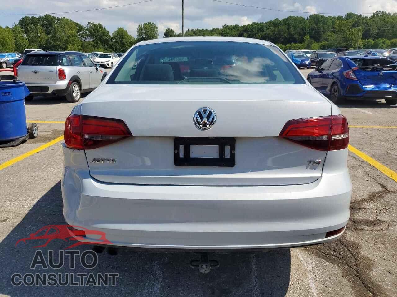 VOLKSWAGEN JETTA 2018 - 3VW2B7AJ9JM258564