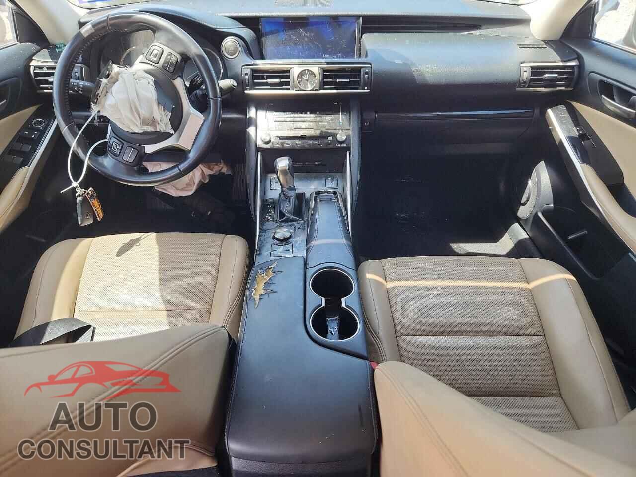 LEXUS IS 2017 - JTHBA1D26H5040328