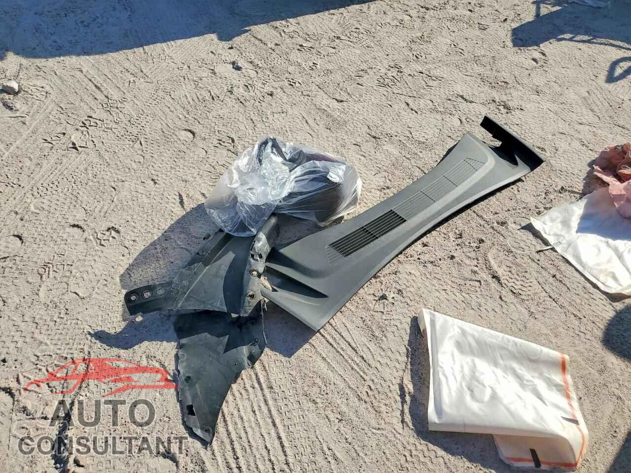 TESLA MODEL 3 2024 - 5YJ3E1EA0RF861232