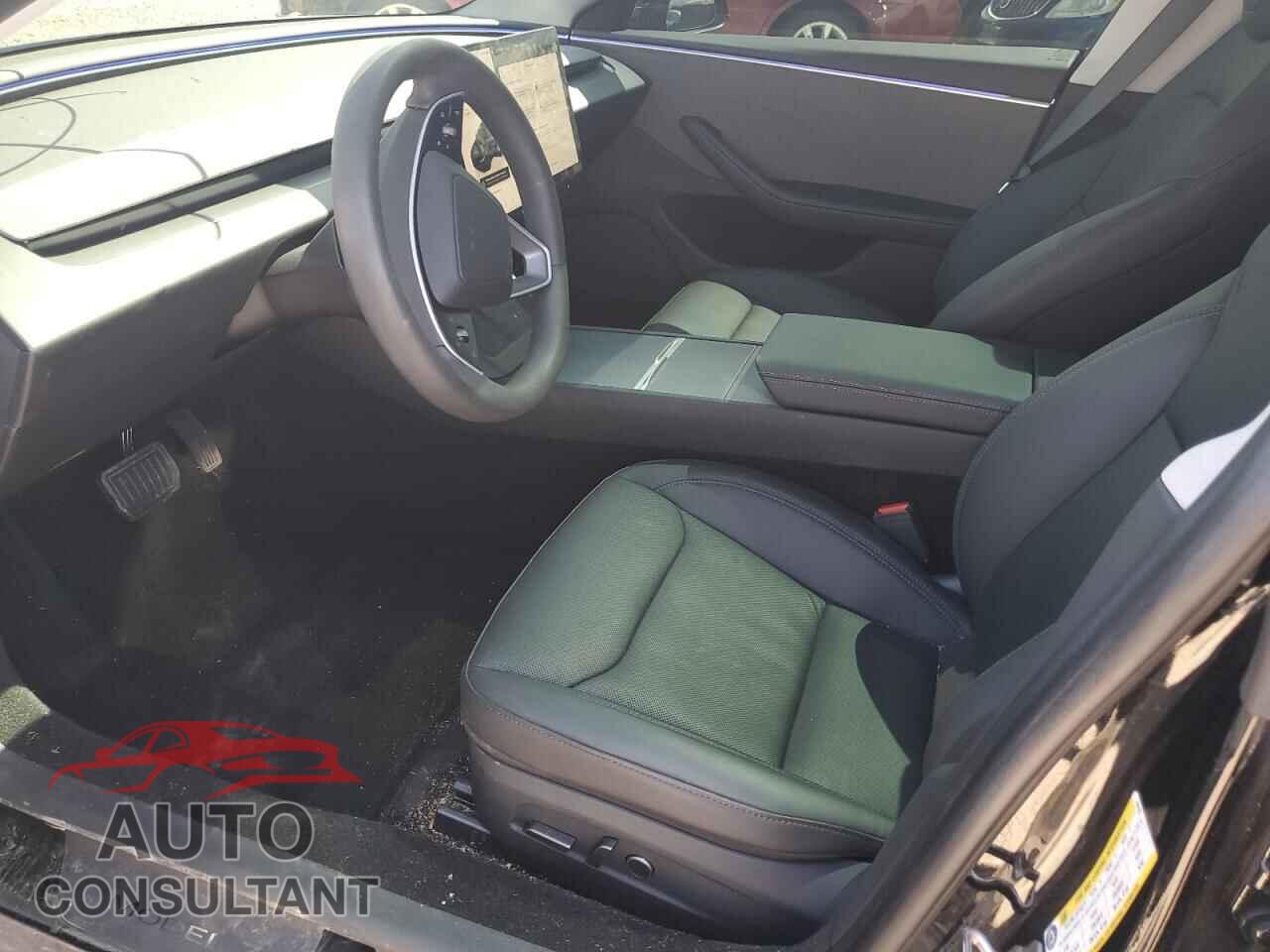 TESLA MODEL 3 2024 - 5YJ3E1EA8RF746183