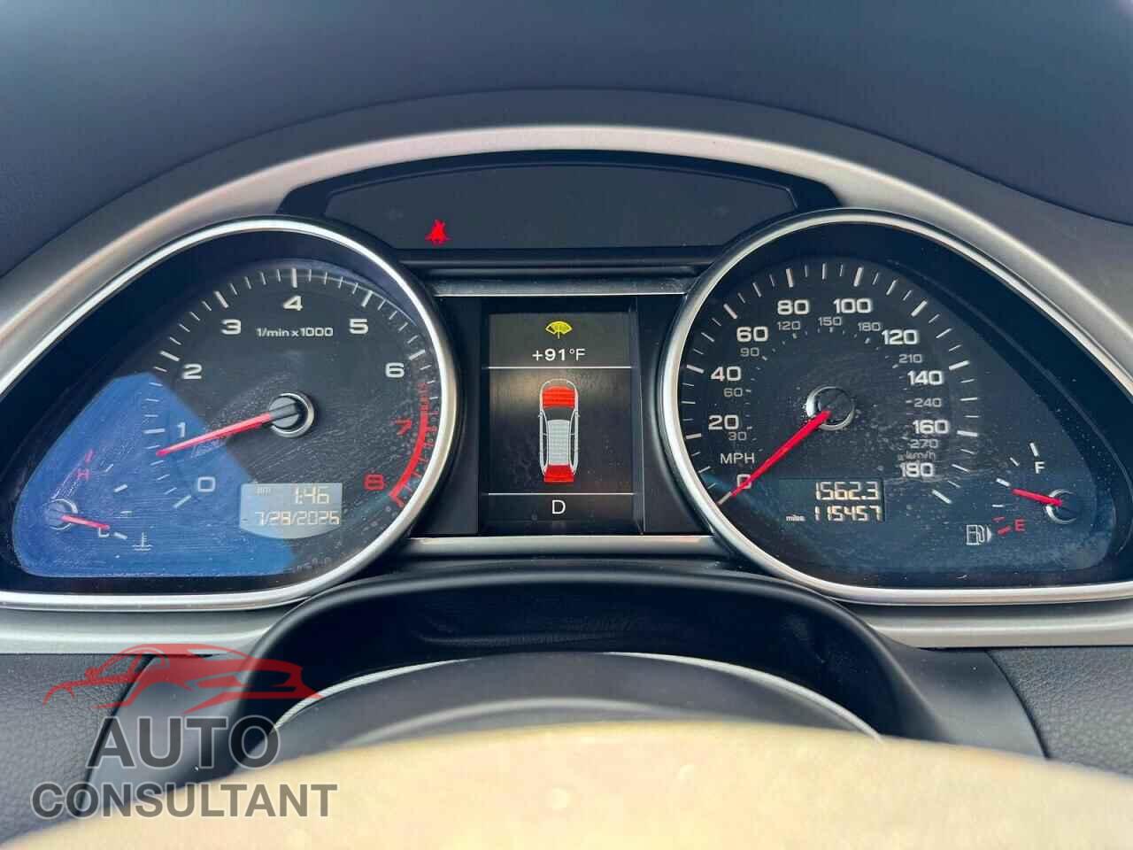 AUDI Q7 2015 - WA1LGAFEXFD028708
