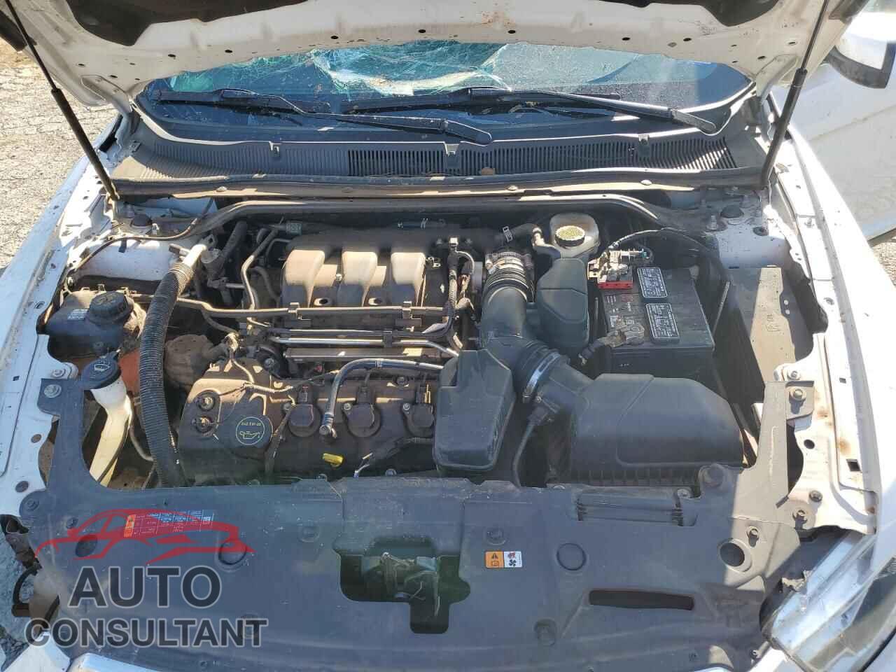 FORD TAURUS 2015 - 1FAHP2E87FG203093