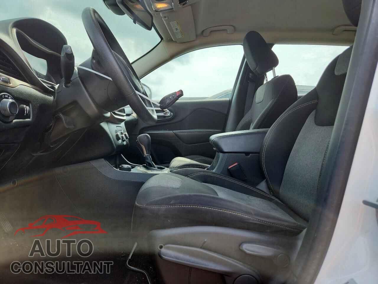 JEEP CHEROKEE 2015 - 1C4PJMAB9FW649756