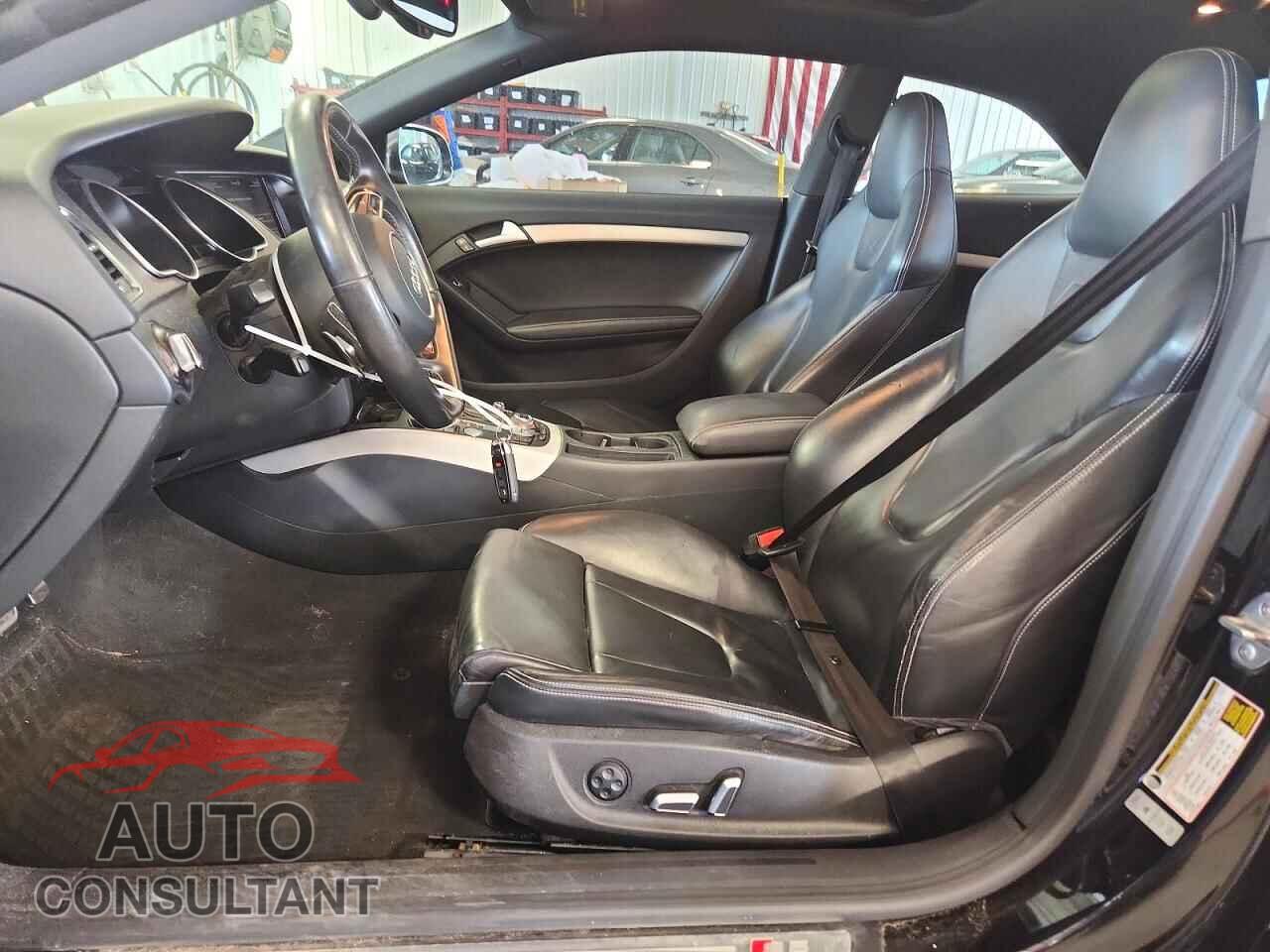 AUDI S5/RS5 2013 - WAUCGAFRXDA033170