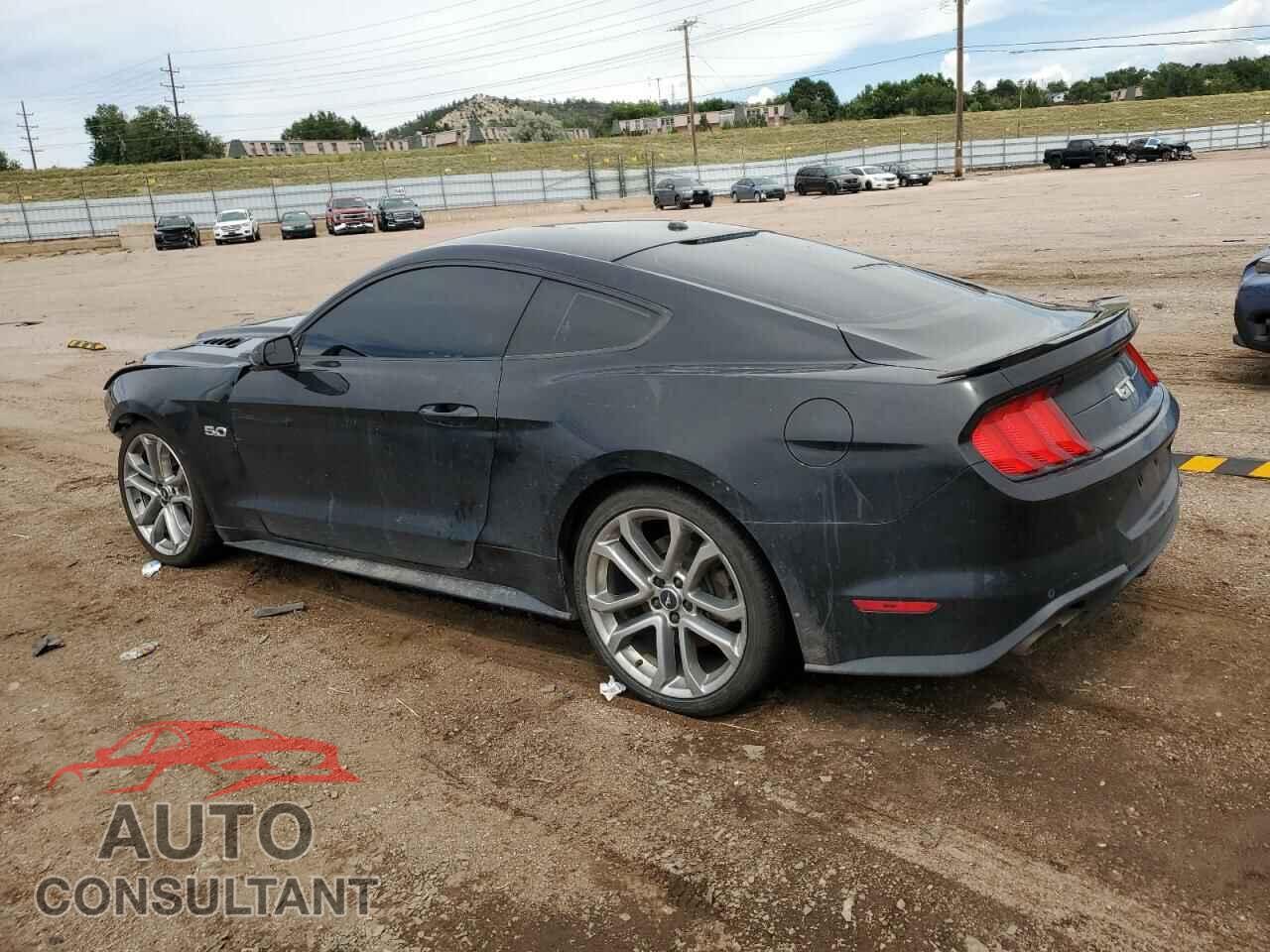 FORD MUSTANG 2018 - 1FA6P8CF7J5182794