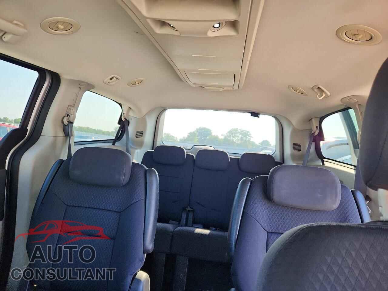 DODGE CARAVAN 2010 - 2D4RN5D12AR215740