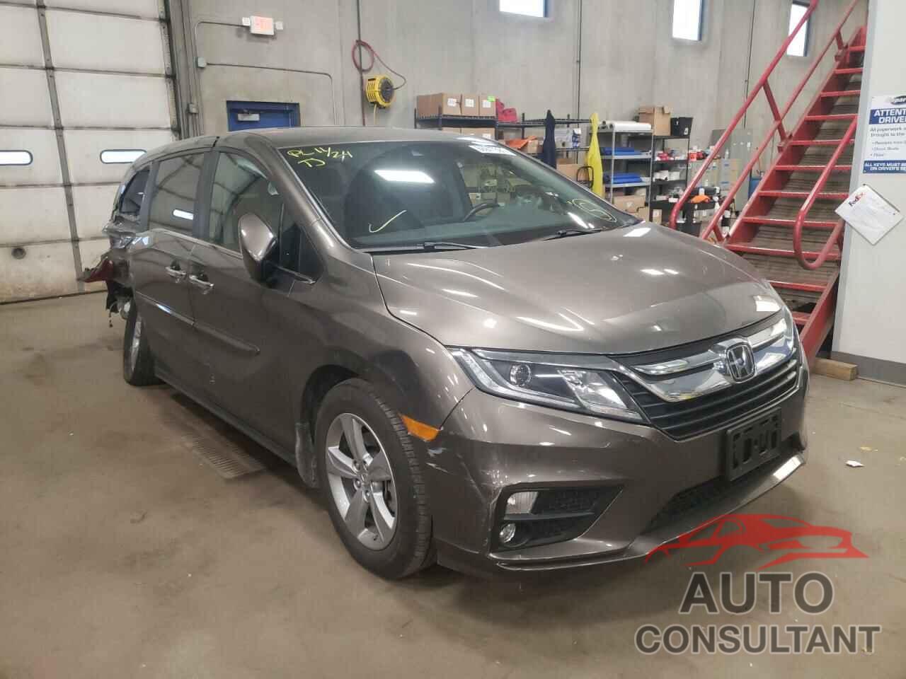 HONDA ODYSSEY 2018 - 5FNRL6H71JB097697