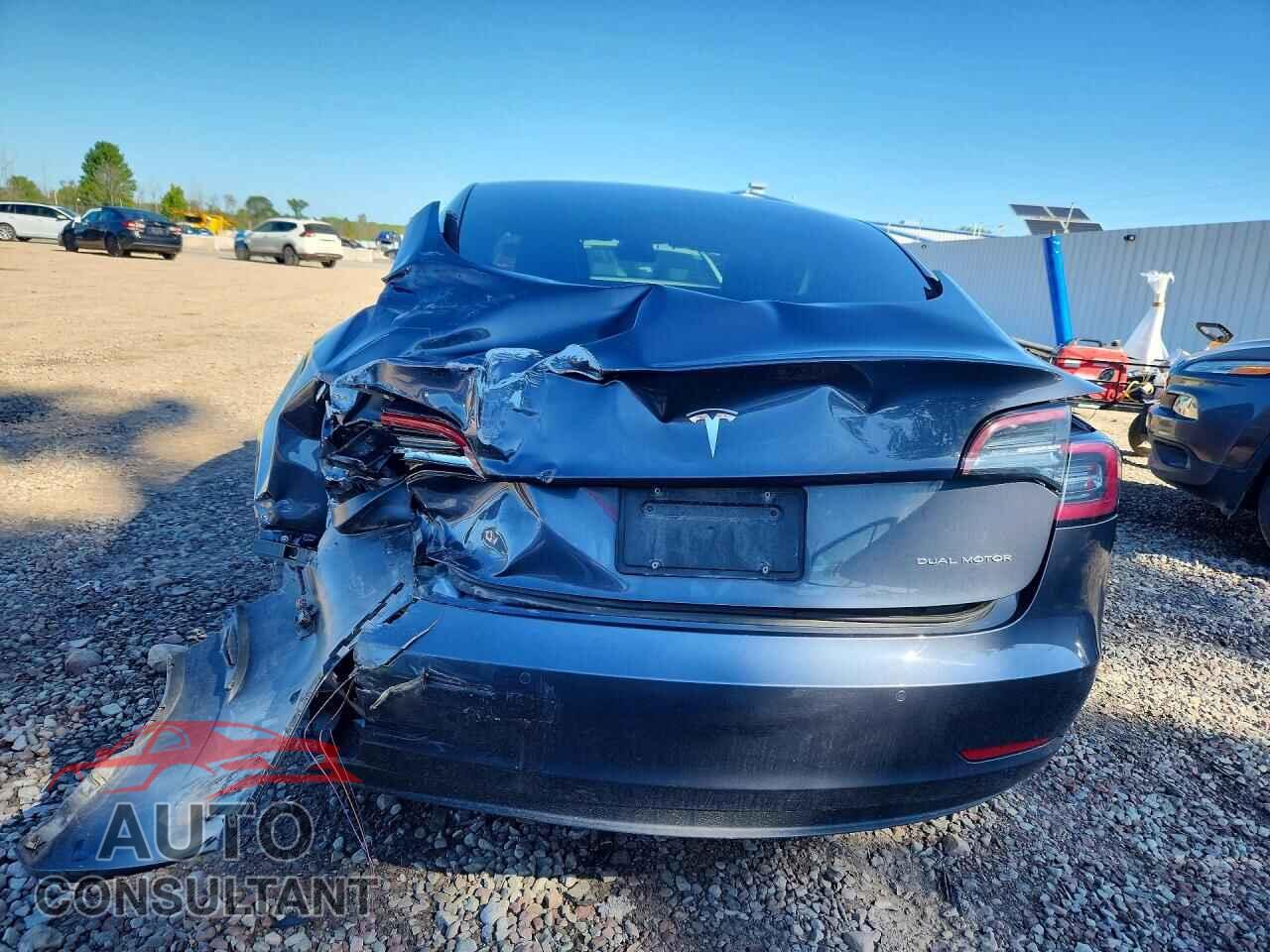TESLA MODEL 3 2022 - 5YJ3E1EB7NF329057