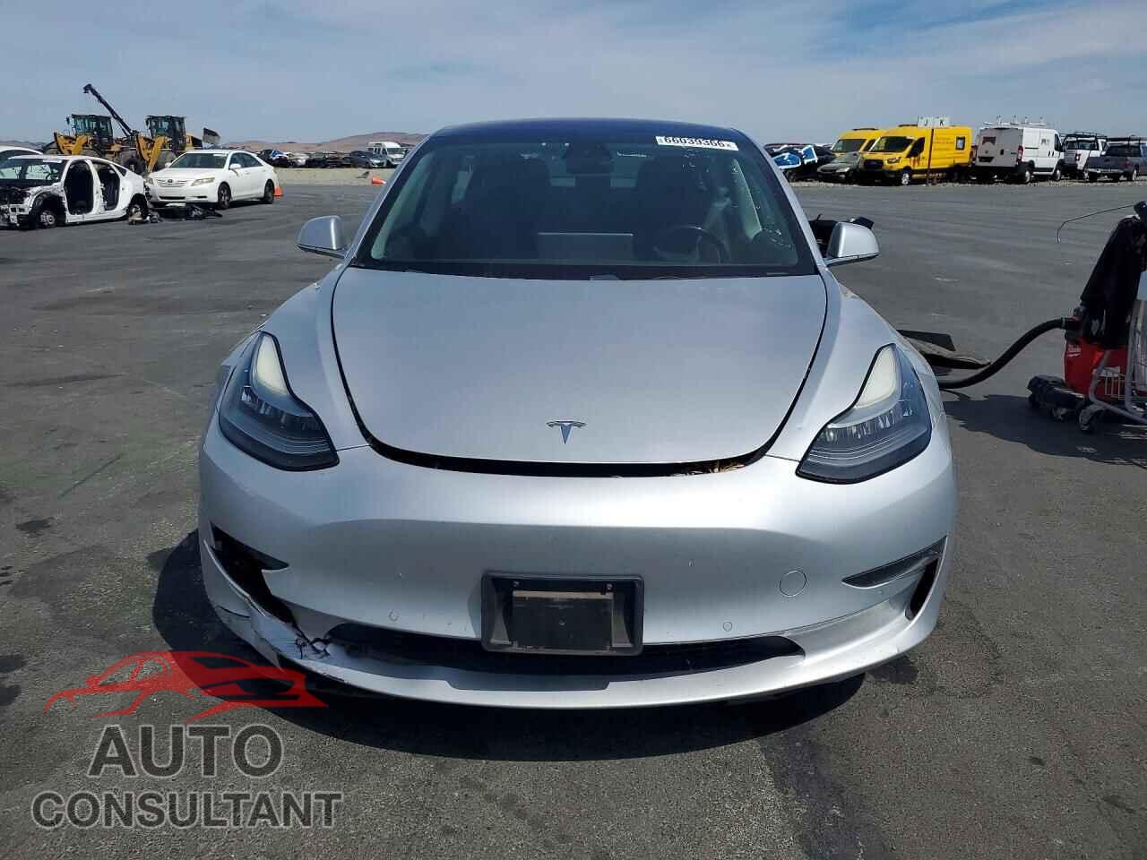 TESLA MODEL 3 2018 - 5YJ3E1EA2JF016676