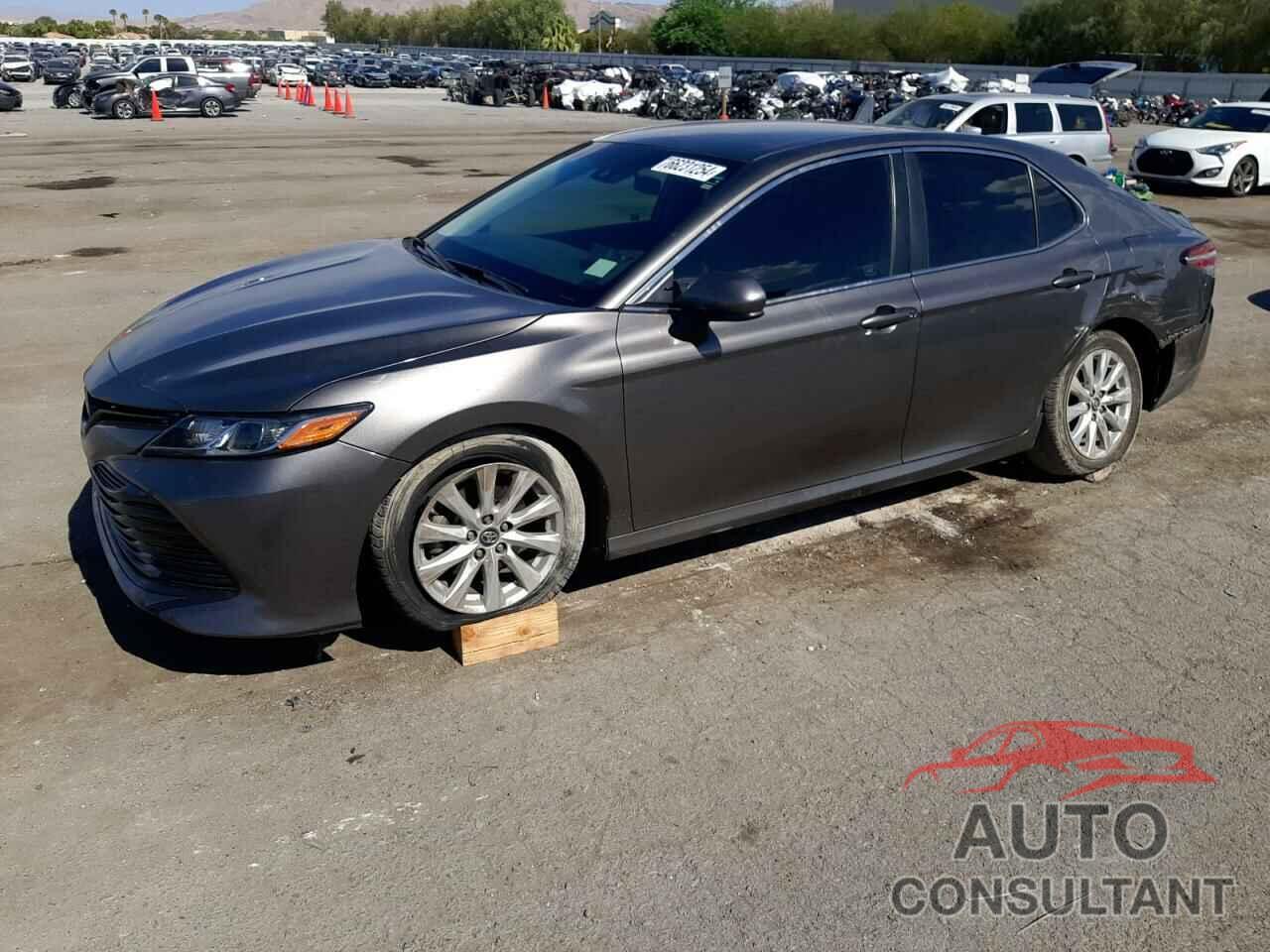 TOYOTA CAMRY 2018 - 4T1B11HK9JU596152