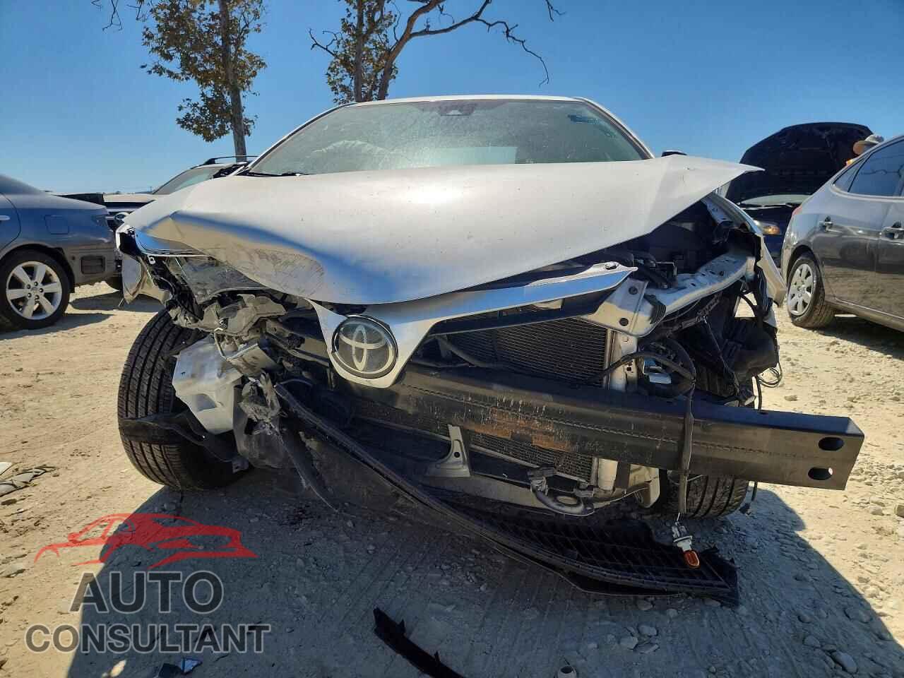 TOYOTA COROLLA 2019 - 5YFBURHEXKP882336