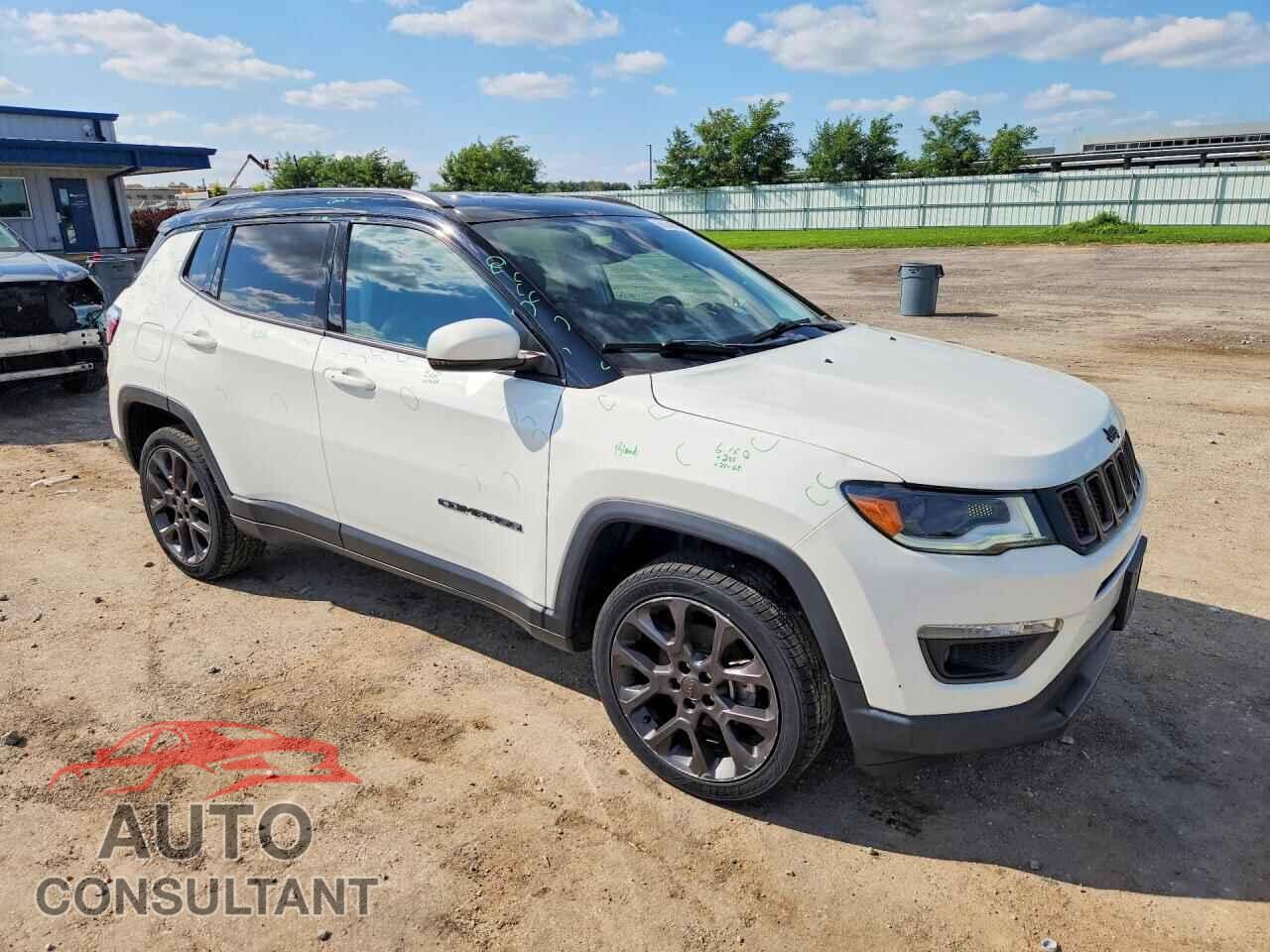 JEEP COMPASS 2019 - 3C4NJDCB3KT712077