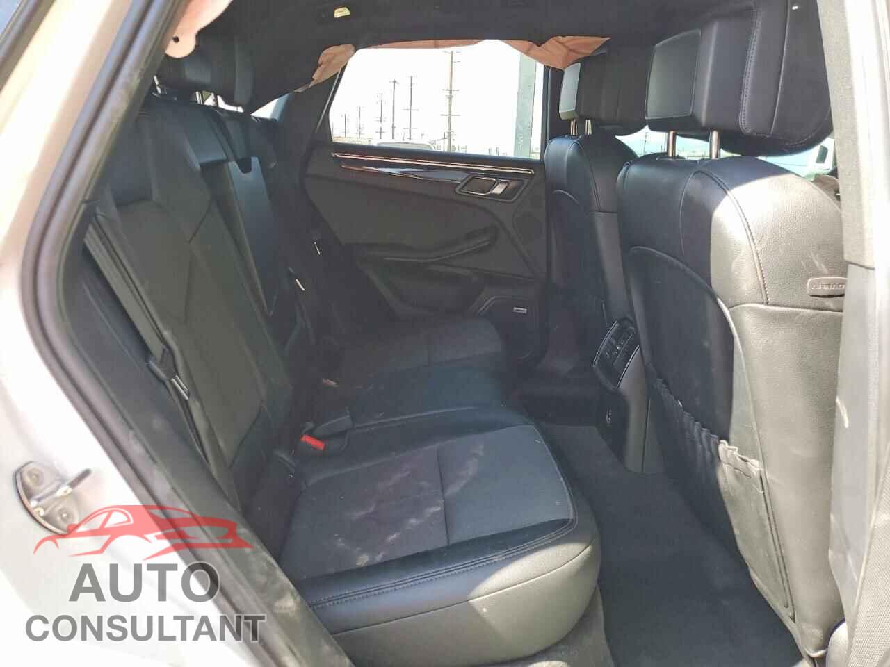 PORSCHE MACAN 2024 - WP1AA2A53RLB04497