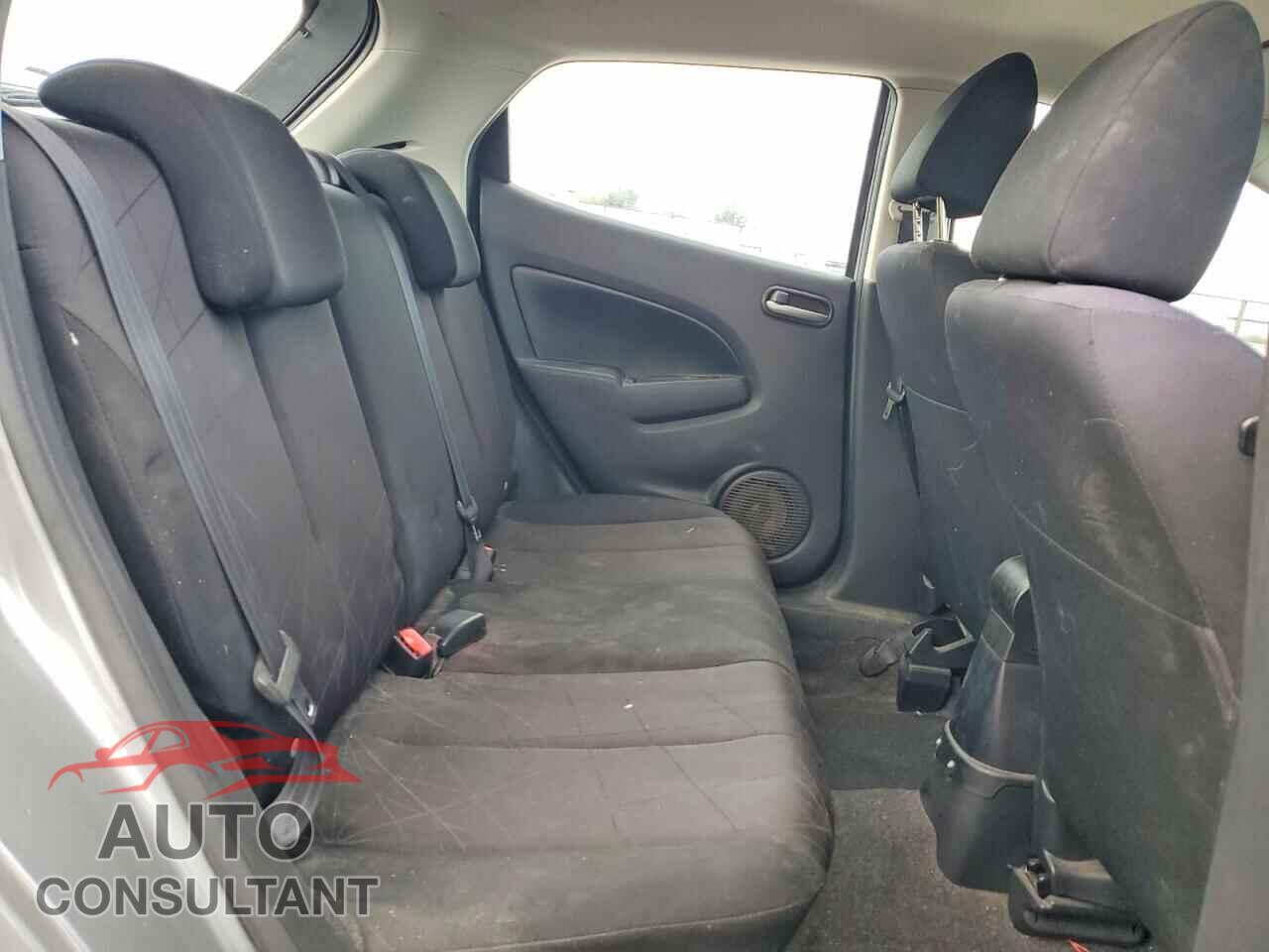 MAZDA 2 2013 - JM1DE1KZ3D0163266