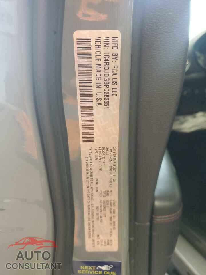DODGE DURANGO 2023 - 1C4RDJDG9PC585551