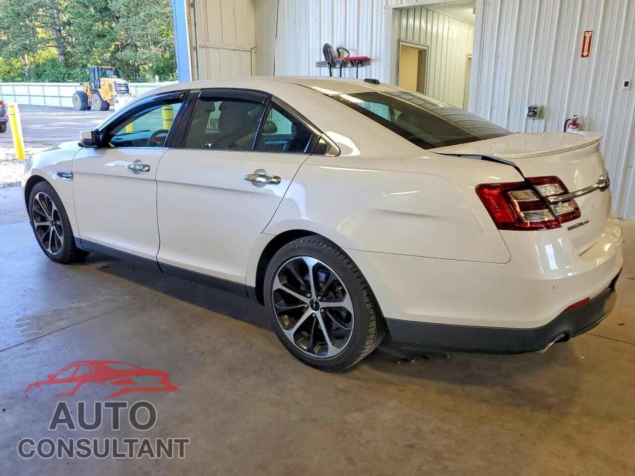 FORD TAURUS 2015 - 1FAHP2E85FG120939