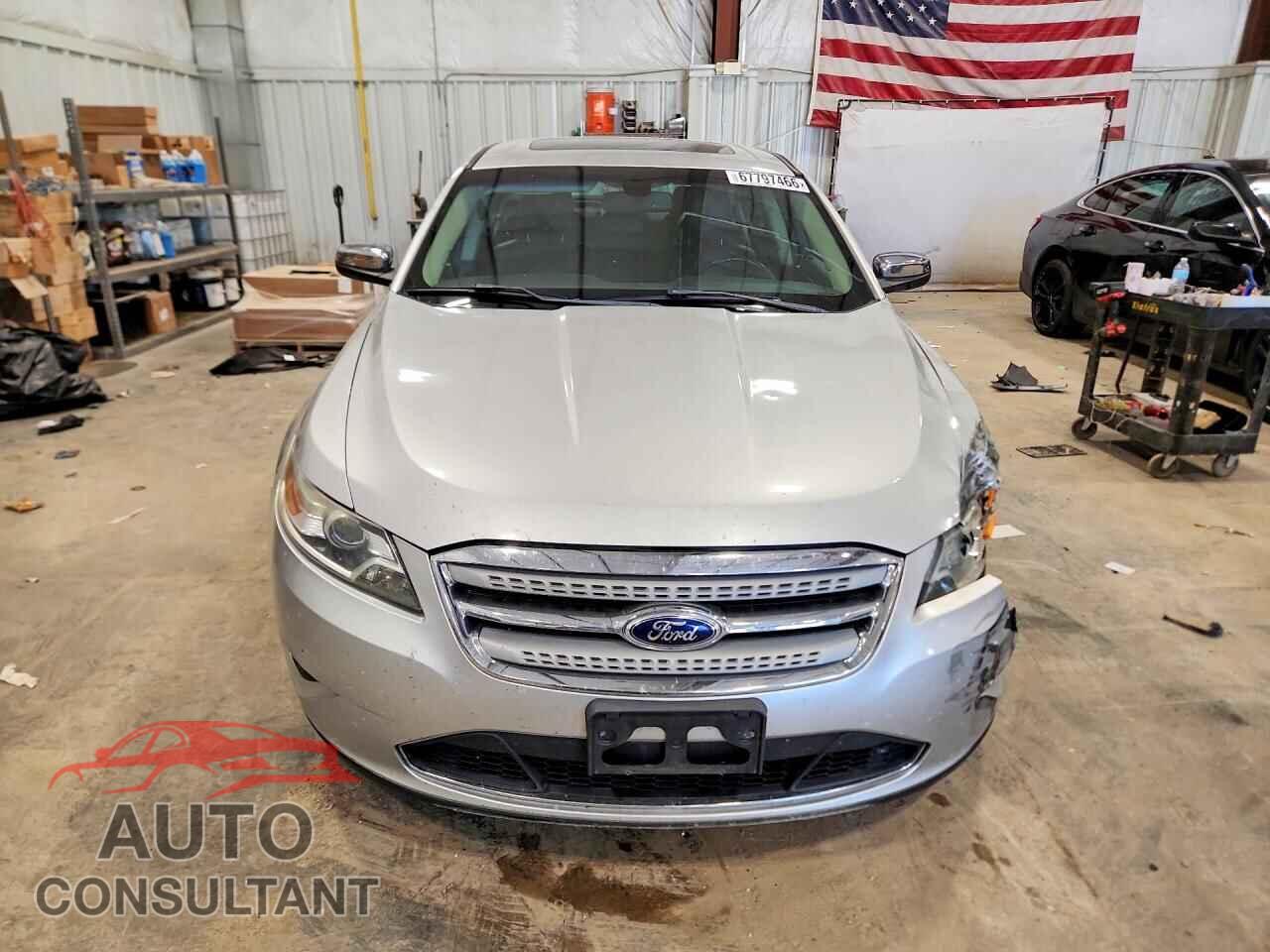 FORD TAURUS 2011 - 1FAHP2FW9BG128095