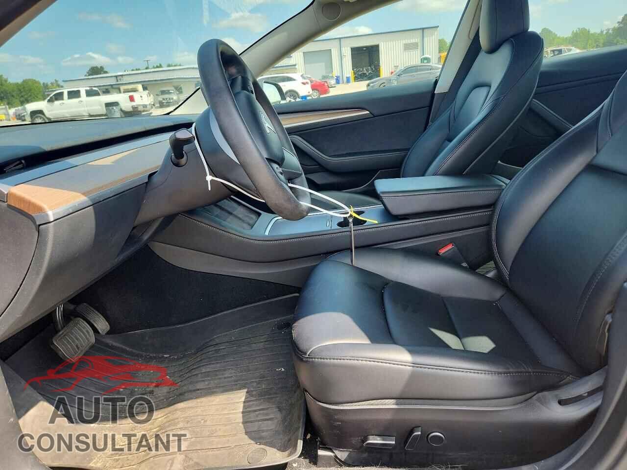 TESLA MODEL 3 2023 - 5YJ3E1EA3PF437931
