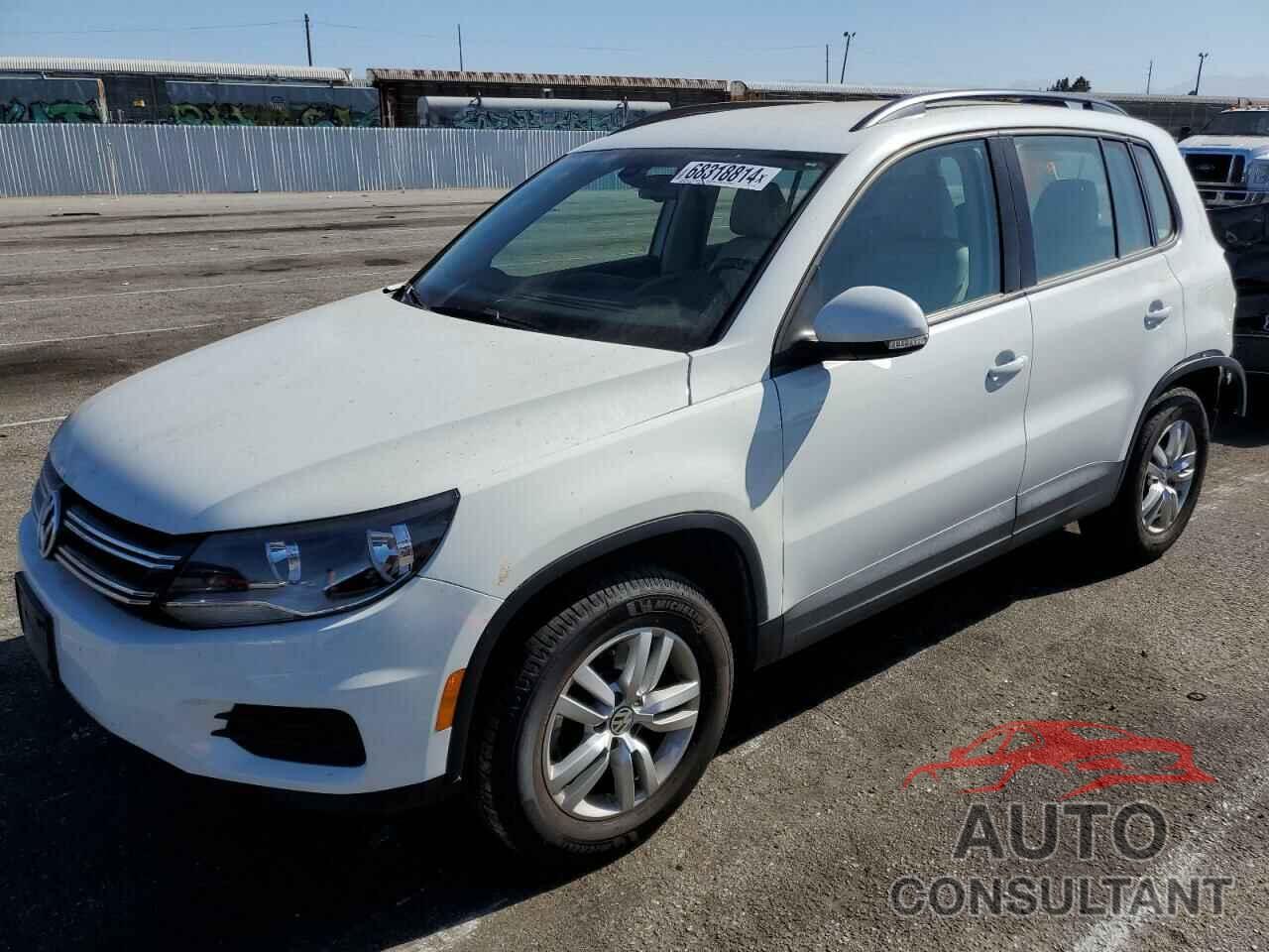 VOLKSWAGEN TIGUAN 2016 - WVGAV7AX1GW592750