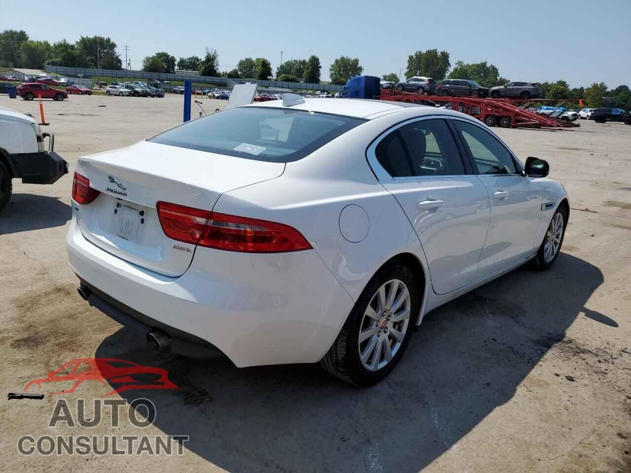 JAGUAR XE 2019 - SAJAR4FX9KCP53082