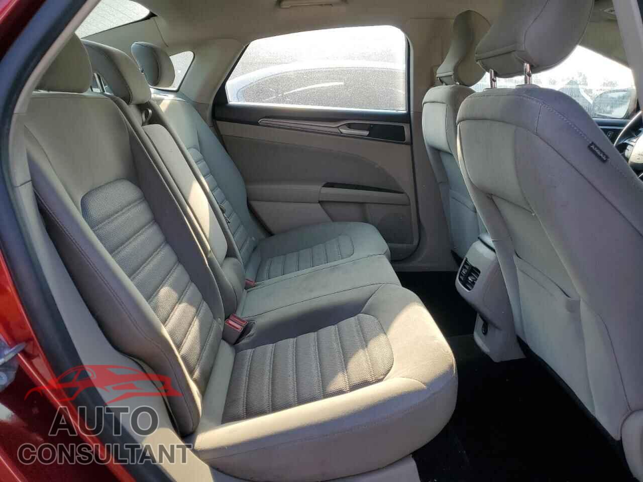 FORD FUSION 2019 - 3FA6P0LU9KR210867